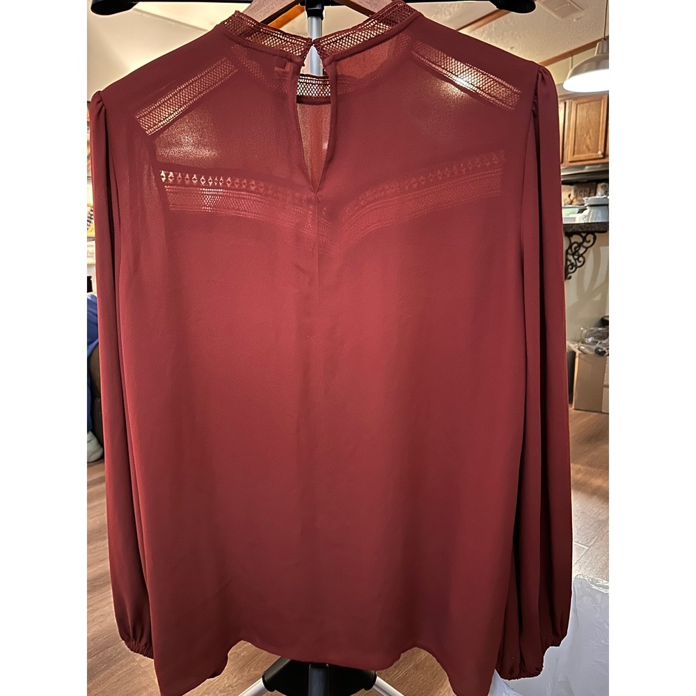 Ann Taylor Burgundy Lace Trim Pintuck Blouse Long Sleeve Crochet Top Large - Picture 3 of 5